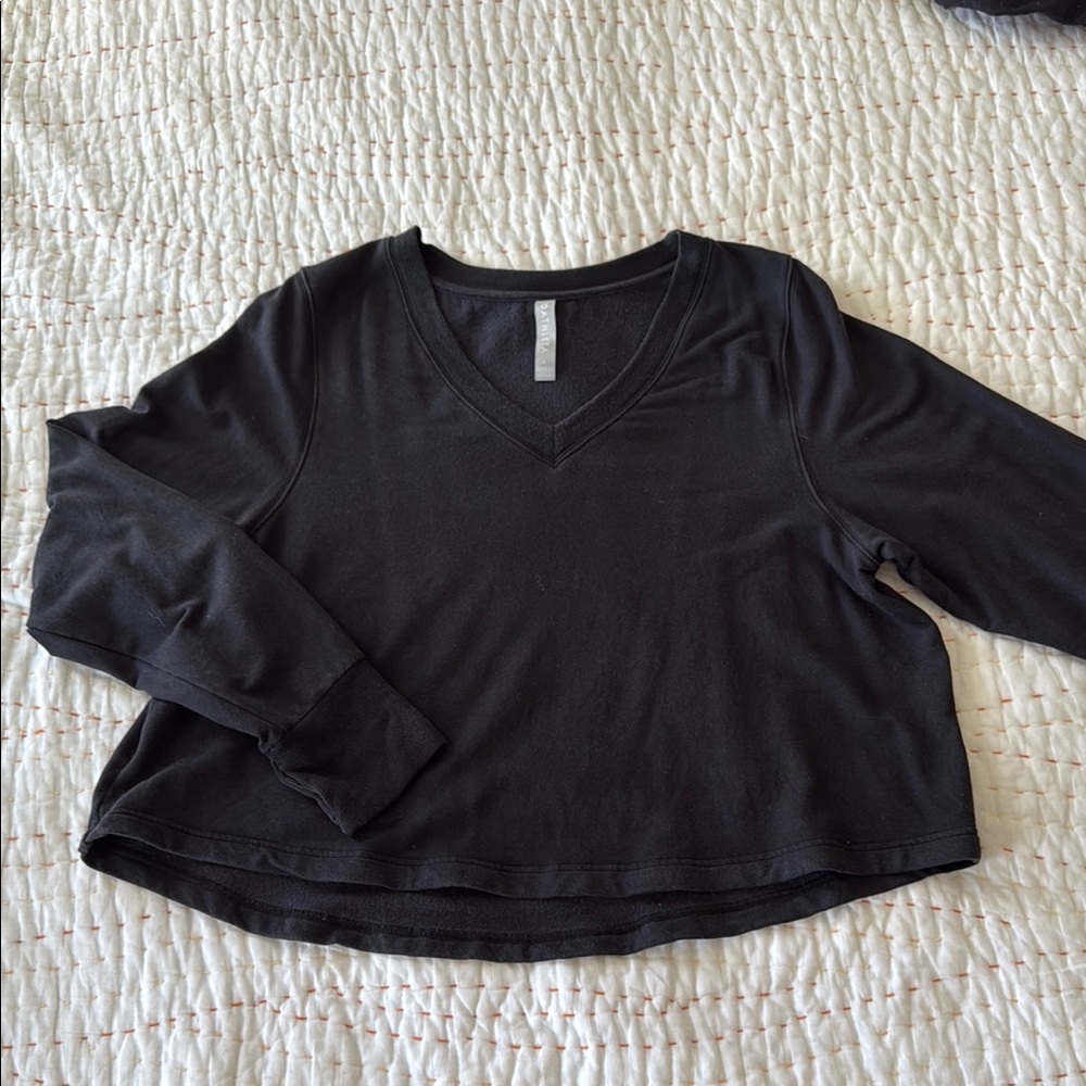 Athleta Black Cropped V Neck Sweatshirt